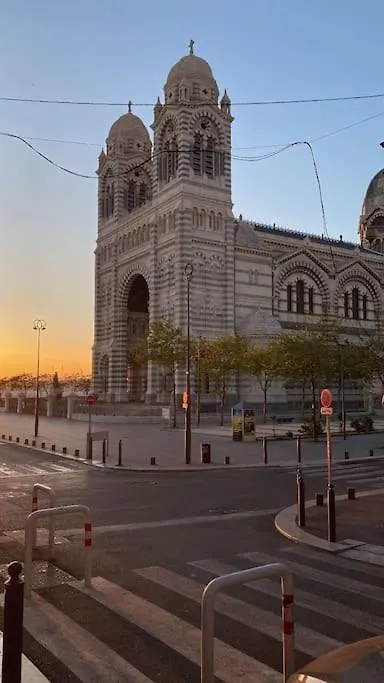Studio Cosi Plein Coeur Du Panier Marseille